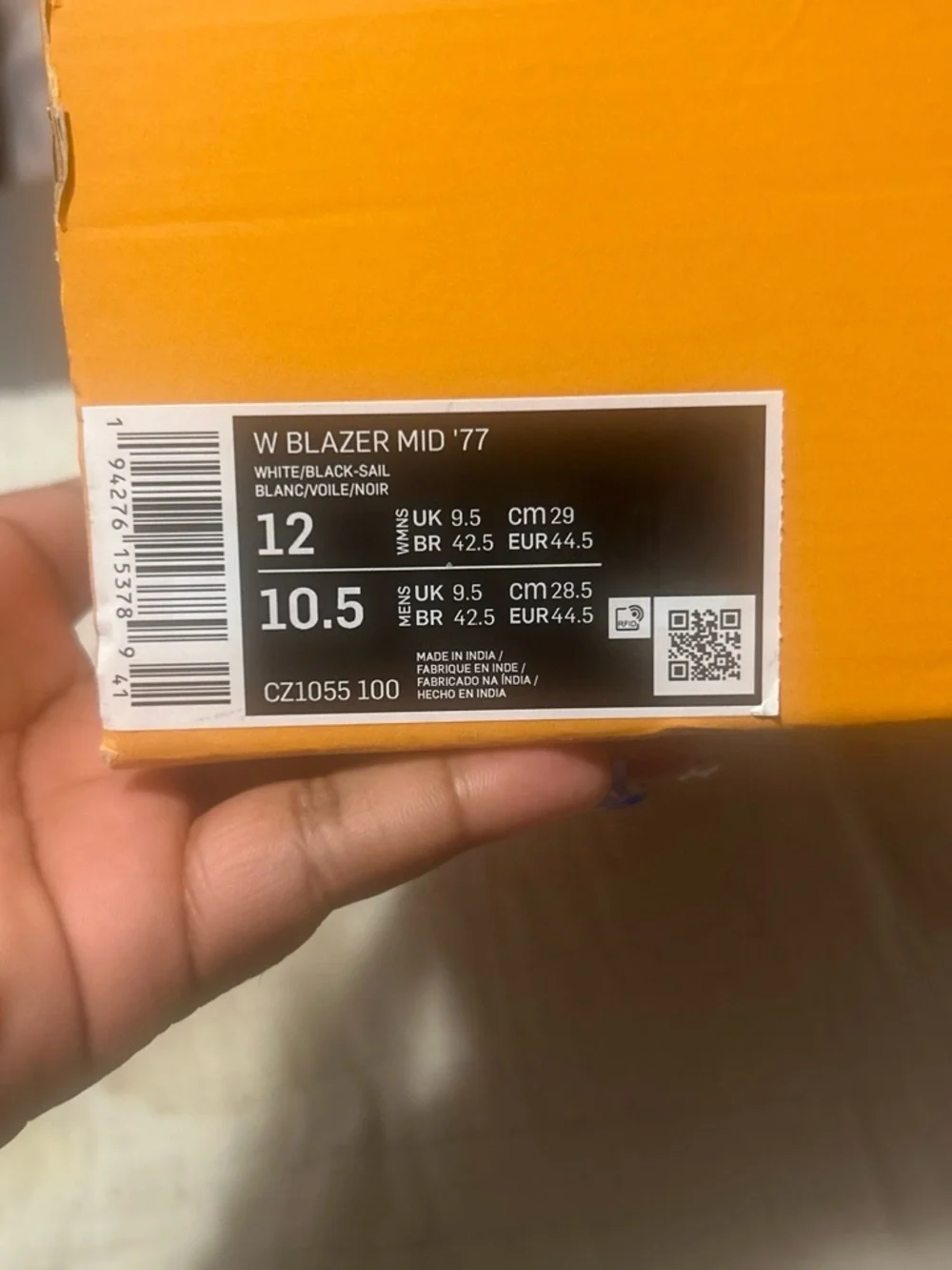 Nike Blazer Mid ‘77 Sneakers | New With Box | Women’s 12 / Men’s 10.5